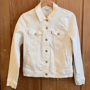 Levi’s Stretchy White Denim Jacket EUC